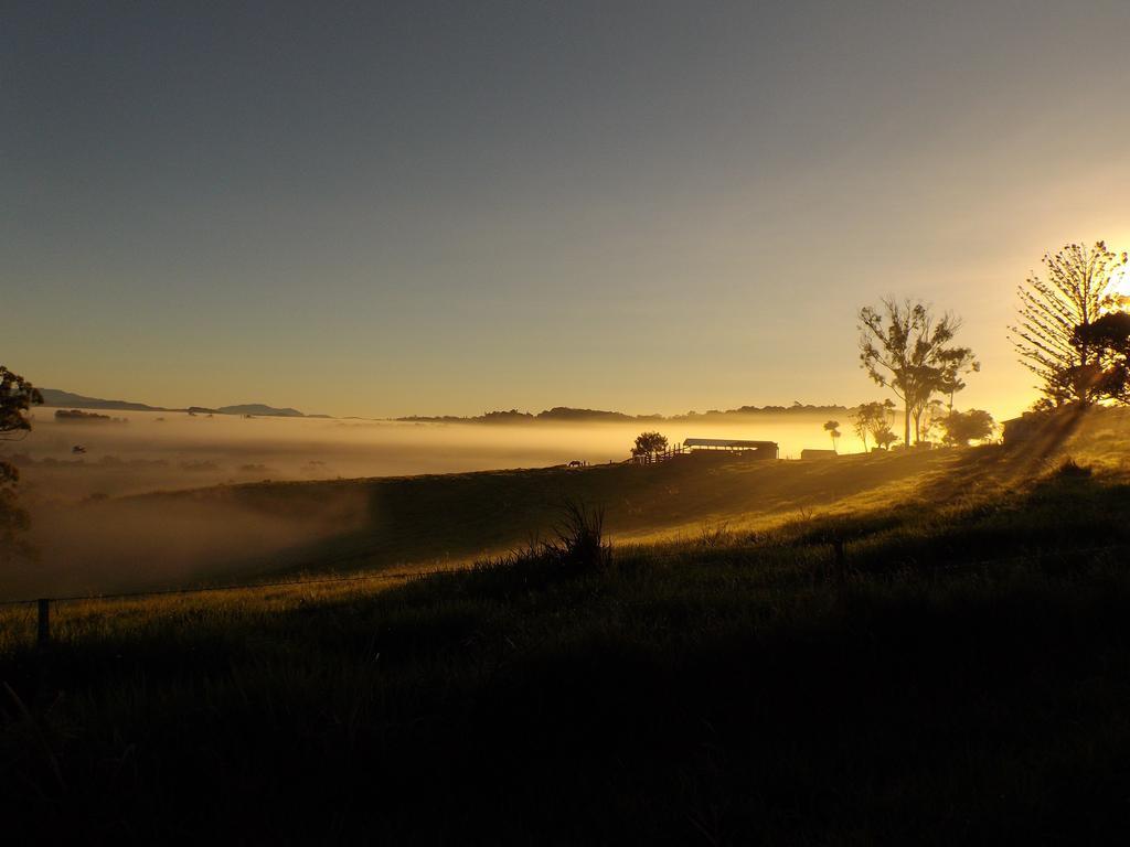 Bed and Breakfast Tinaroo Sunset Retreat Barrine Exterior foto